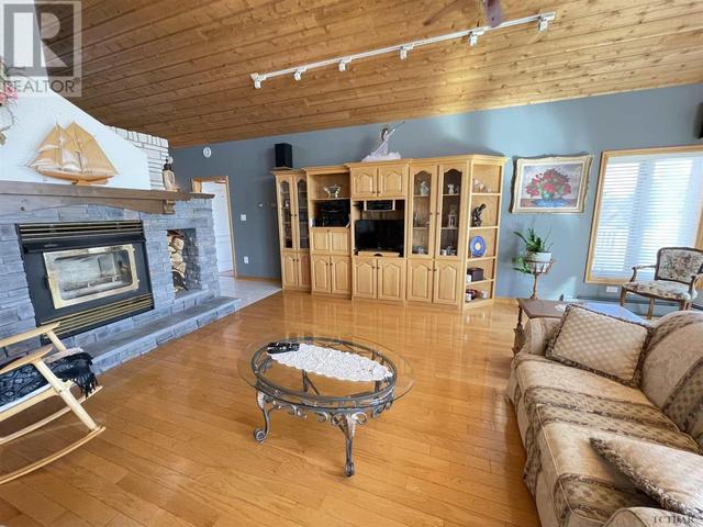 723108 Benoit Dr, House detached with 4 bedrooms, 2 bathrooms and null parking in Temiskaming Shores ON | Image 15