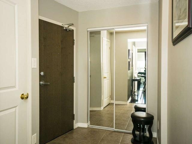 1002 - 9 George St N, Condo with 2 bedrooms, 2 bathrooms and 1 parking in Brampton ON | Image 36