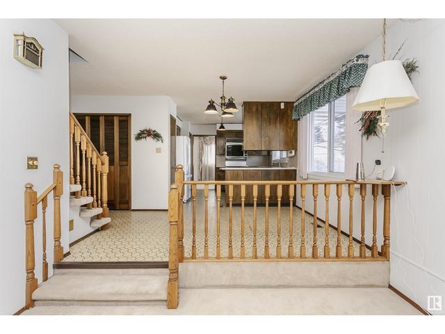 8424 145 Av Nw, House detached with 4 bedrooms, 2 bathrooms and 6 parking in Edmonton AB | Image 27