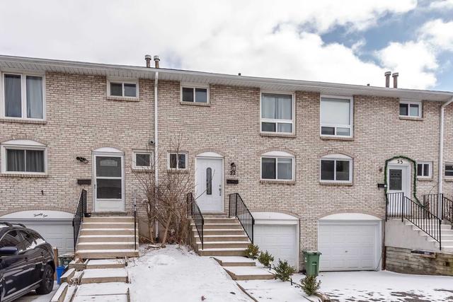 120 Quigley Rd, Townhouse with 3 bedrooms, 2 bathrooms and 1 parking in Hamilton ON | Image 1
