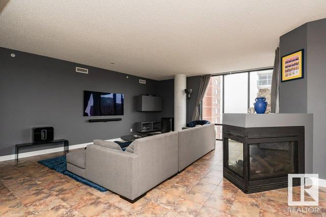 701 - 10028 119 St Nw, Condo with 2 bedrooms, 2 bathrooms and null parking in Edmonton AB | Image 8
