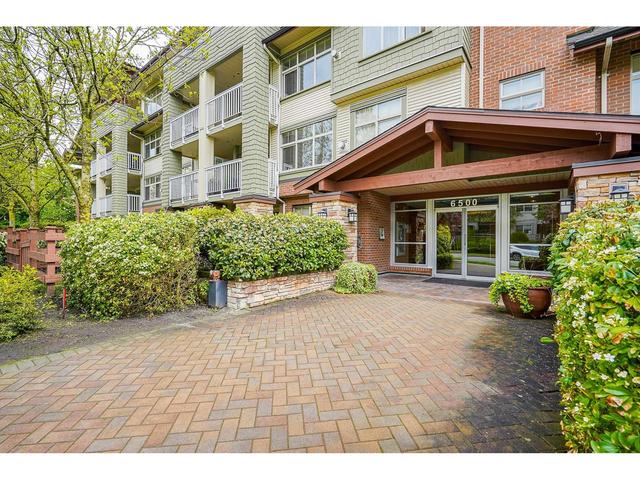 108 - 6500 194 Street, Condo with 1 bedrooms, 1 bathrooms and 1 parking in Surrey BC | Card Image