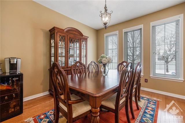 49 Pondhollow Way, House detached with 5 bedrooms, 4 bathrooms and 4 parking in Ottawa ON | Image 7