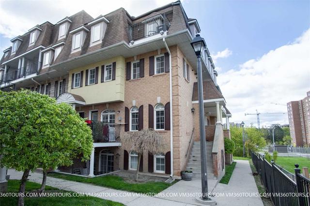 301 - 74 Sidney Belsey Cres, Townhouse with 3 bedrooms, 2 bathrooms and 1 parking in Toronto ON | Image 11