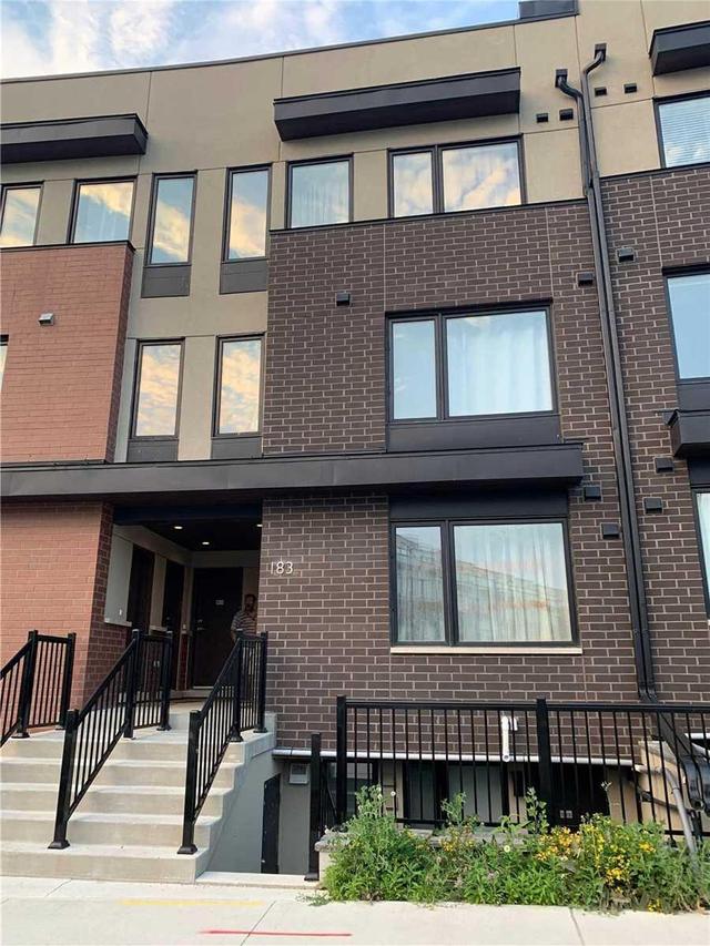 4 - 183 William Duncan Rd, Townhouse with 2 bedrooms, 2 bathrooms and 1 parking in Toronto ON | Image 3