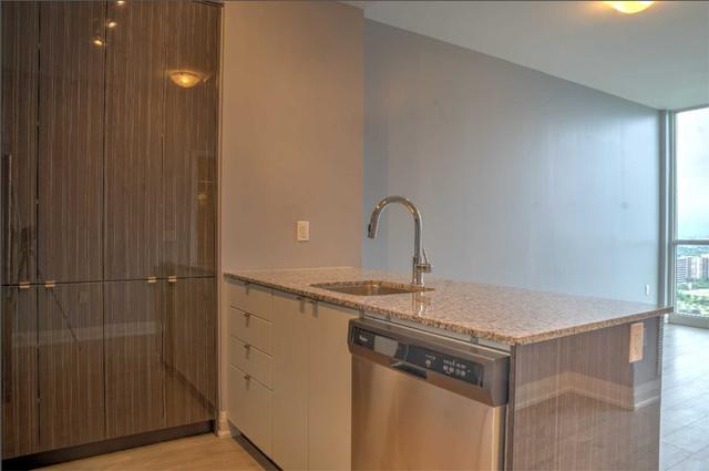 2906 - 9 Valhalla Inn Rd, Condo with 1 bedrooms, 1 bathrooms and 1 parking in Toronto ON | Image 7