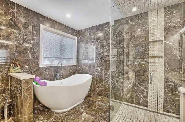 15 Lourakis St, House detached with 4 bedrooms, 5 bathrooms and 6 parking in Richmond Hill ON | Image 20
