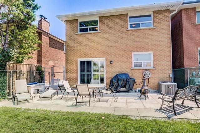 4418 Shelby Cres, House detached with 3 bedrooms, 4 bathrooms and 3 parking in Mississauga ON | Image 15