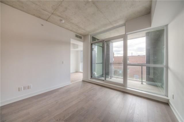 218 - 1190 Dundas St E, Condo with 2 bedrooms, 2 bathrooms and 1 parking in Toronto ON | Image 3
