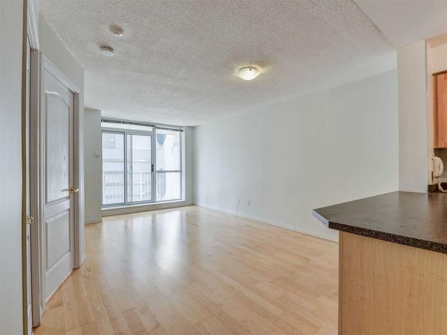 506 - 18 Stafford St, Condo with 1 bedrooms, 1 bathrooms and 1 parking in Toronto ON | Image 3