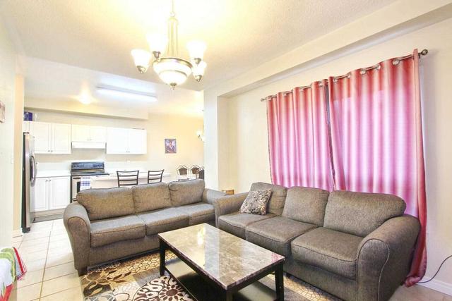 141 Santa Maria Tr E, House detached with 3 bedrooms, 4 bathrooms and 3 parking in Vaughan ON | Image 7