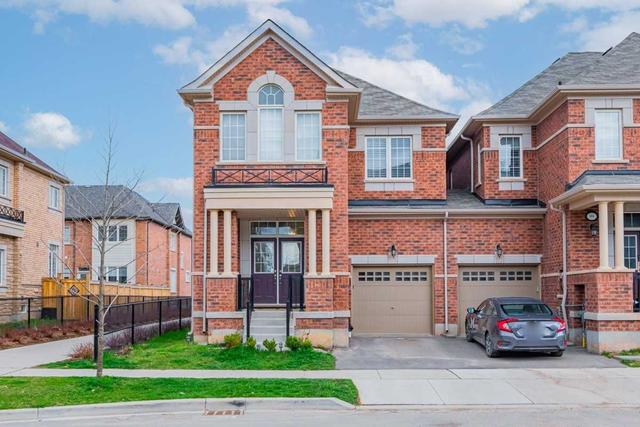 97 Huguenot Rd, House attached with 4 bedrooms, 4 bathrooms and 2 parking in Oakville ON | Image 1