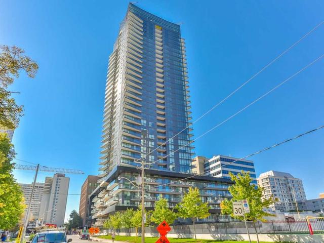 607 - 30 Roehampton Ave, Condo with 1 bedrooms, 1 bathrooms and 0 parking in Toronto ON | Image 1