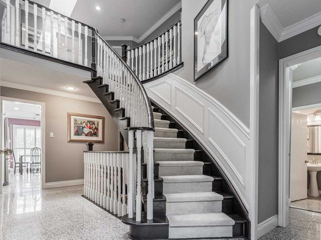 208 Roseborough Cres, House detached with 4 bedrooms, 4 bathrooms and 6 parking in Vaughan ON | Image 30