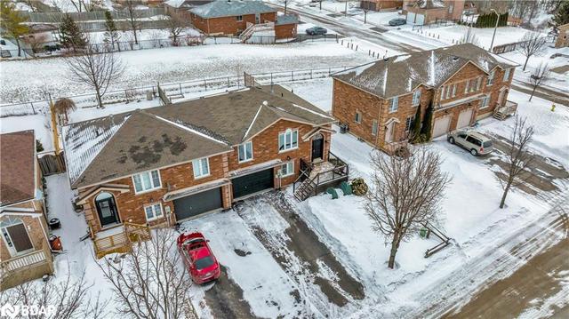 64 Logan Court, House semidetached with 3 bedrooms, 2 bathrooms and 6 parking in Barrie ON | Image 23