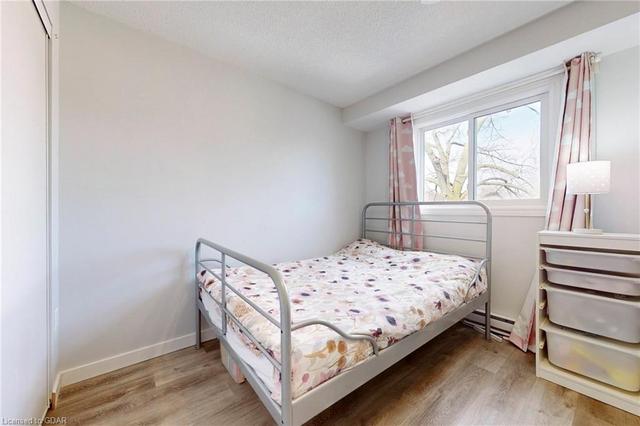 47 - 40 Imperial Road N, House attached with 2 bedrooms, 1 bathrooms and 1 parking in Guelph ON | Image 21