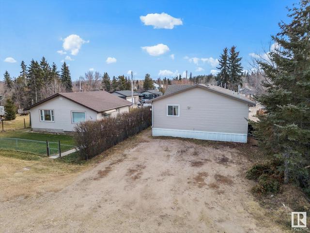 141 2 St, House detached with 3 bedrooms, 2 bathrooms and null parking in Seba Beach AB | Image 6