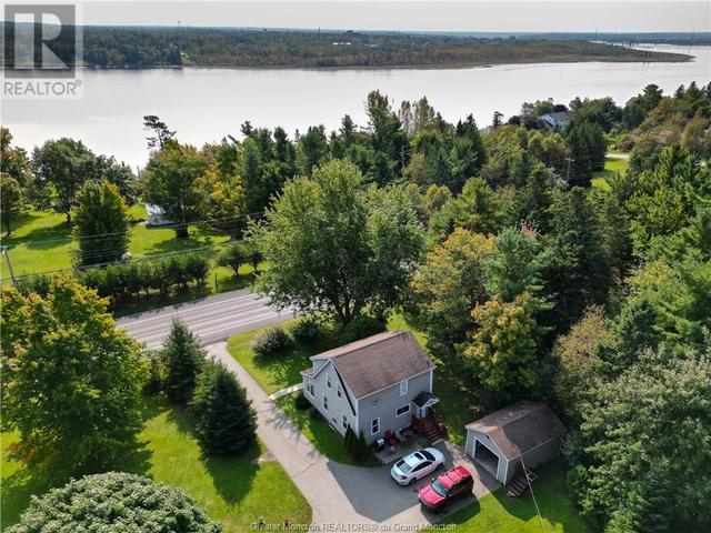 1371 King George Hwy, House detached with 3 bedrooms, 2 bathrooms and null parking in Miramichi NB | Image 5