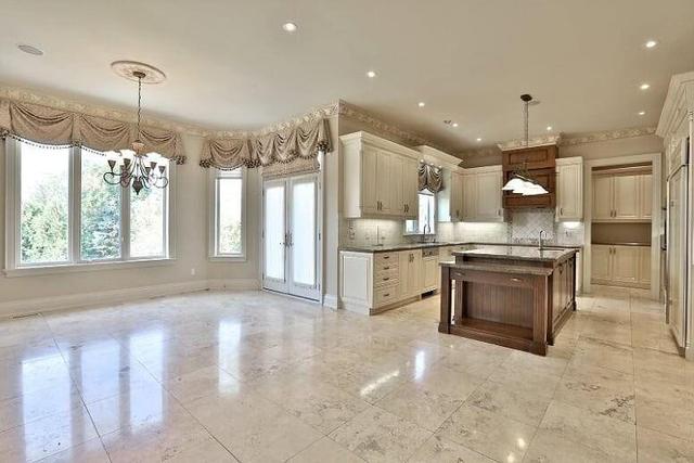 10 Cedarwood Ave, House detached with 5 bedrooms, 8 bathrooms and 4 parking in Toronto ON | Image 6