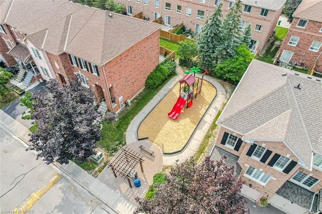 28 - 2 Clay Brick Court, House attached with 3 bedrooms, 1 bathrooms and 2 parking in Brampton ON | Image 22