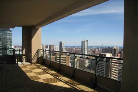 lph2802 - 35 Hayden St, Condo with 2 bedrooms, 3 bathrooms and 1 parking in Toronto ON | Image 9