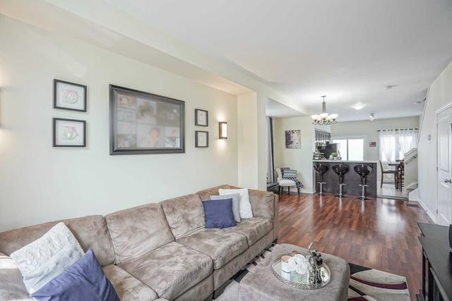 5 Piggot Mews, House attached with 3 bedrooms, 2 bathrooms and 1 parking in Toronto ON | Image 40