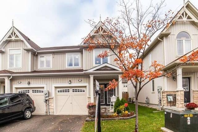 30 Connell Lane, Townhouse with 3 bedrooms, 3 bathrooms and 2 parking in Clarington ON | Image 12