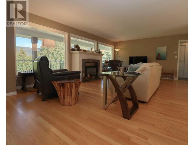 4830 Goodwin Road, House detached with 3 bedrooms, 2 bathrooms and 20 parking in Columbia Shuswap C BC | Image 14