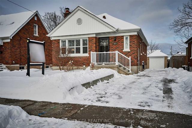 67 Highland Ave, House detached with 3 bedrooms, 1 bathrooms and 3 parking in Oshawa ON | Image 1
