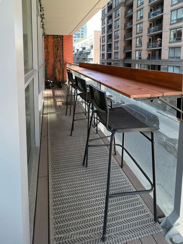 310 - 126 Simcoe St, Condo with 2 bedrooms, 1 bathrooms and 1 parking in Toronto ON | Image 6