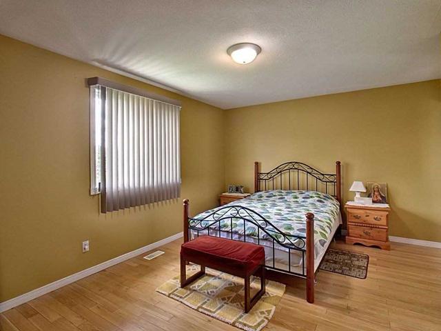 38 Carroll Cres, House detached with 3 bedrooms, 3 bathrooms and 6 parking in Guelph ON | Image 7