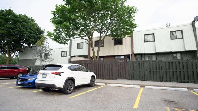 159 - 1100 Oxford St, Townhouse with 4 bedrooms, 2 bathrooms and 1 parking in Oshawa ON | Image 12