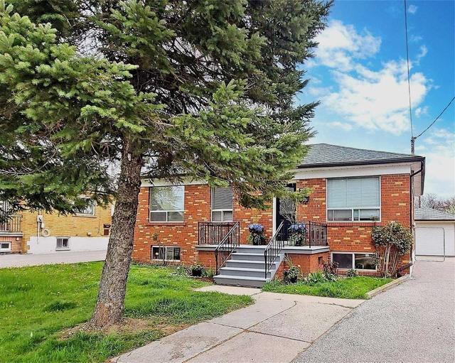 73 Joyce Pkwy, House detached with 2 bedrooms, 2 bathrooms and 5 parking in Toronto ON | Image 1