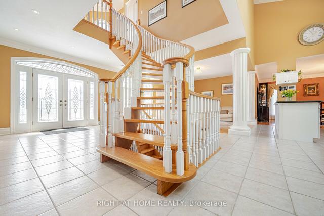 6 Lord Duncan Crt, House detached with 3 bedrooms, 3 bathrooms and 14 parking in Clarington ON | Image 18