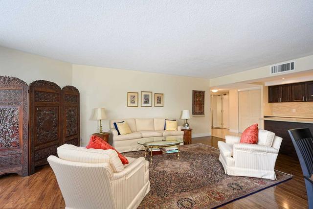 209 - 1300 Bloor St, Condo with 2 bedrooms, 2 bathrooms and 1 parking in Mississauga ON | Image 13