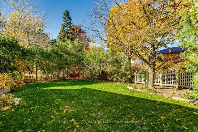 38 Mossgrove Tr, House detached with 4 bedrooms, 4 bathrooms and 6 parking in Toronto ON | Image 31