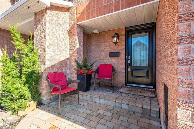 6278 Sablewood Place, Townhouse with 3 bedrooms, 3 bathrooms and 3 parking in Ottawa ON | Image 2