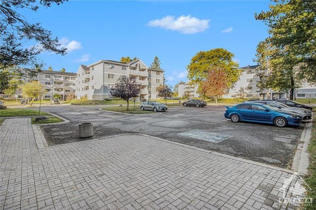 104 - 216 Viewmount Drive, Condo with 3 bedrooms, 1 bathrooms and 1 parking in Ottawa ON | Image 20