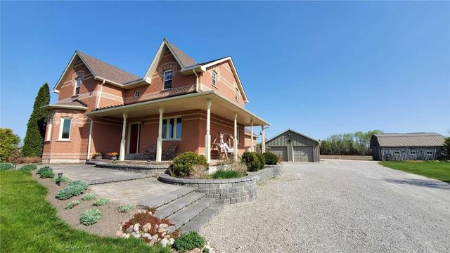 3167 6 Flos Rd W, Home with 4 bedrooms, 4 bathrooms and 13 parking in Springwater ON | Image 12