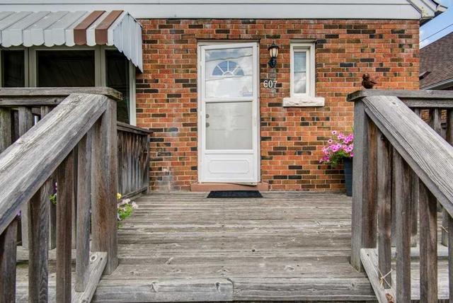 607 Queensdale Ave E, House detached with 3 bedrooms, 1 bathrooms and 2 parking in Hamilton ON | Image 33