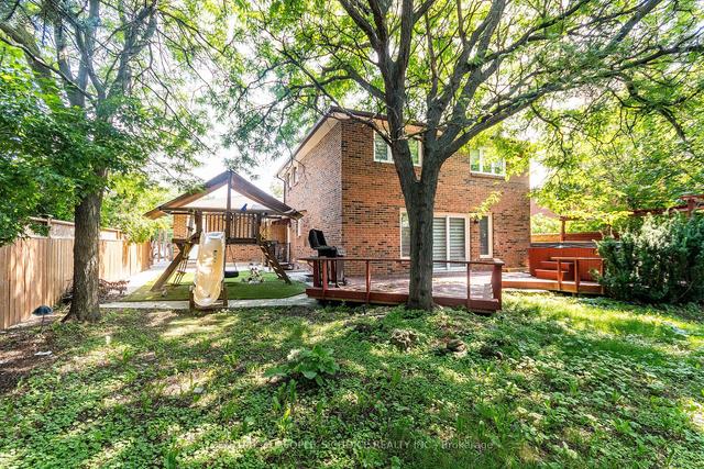 6 Mackay St N, House detached with 4 bedrooms, 4 bathrooms and 6 parking in Brampton ON | Image 19