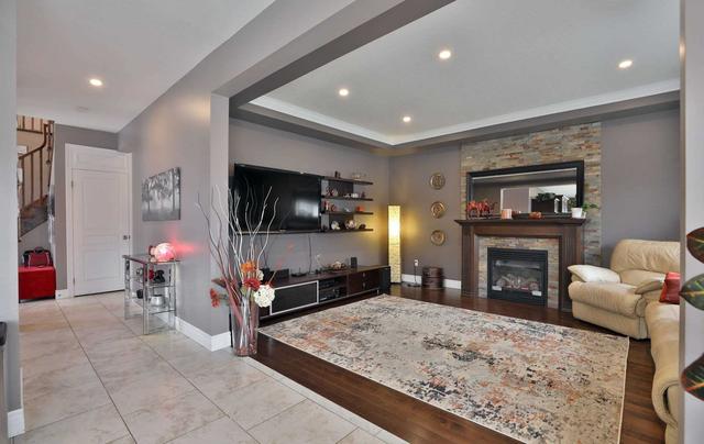 171 Davinci Blvd, House detached with 4 bedrooms, 3 bathrooms and 5 parking in Hamilton ON | Image 9