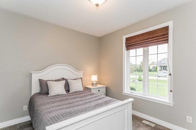 62 Red Oak Cres, House detached with 3 bedrooms, 2 bathrooms and 8 parking in Oro Medonte ON | Image 14