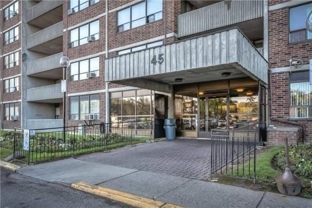 1608 - 45 Sunrise Ave, Condo with 3 bedrooms, 2 bathrooms and 1 parking in Toronto ON | Image 2
