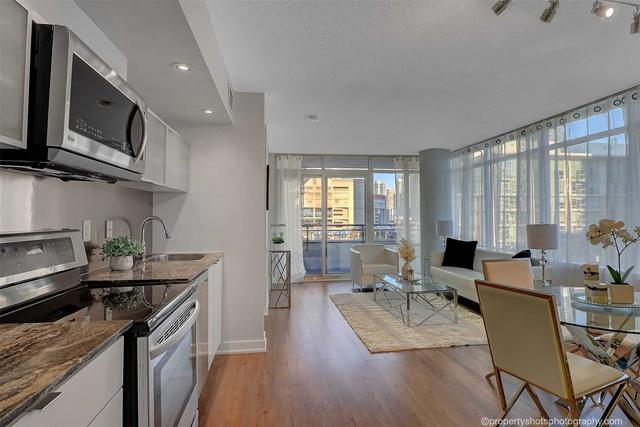 319 - 4k Spadina Ave, Condo with 2 bedrooms, 2 bathrooms and 1 parking in Toronto ON | Image 2