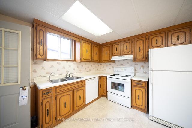 13 Huron St, House detached with 3 bedrooms, 1 bathrooms and 1 parking in Brantford ON | Image 25