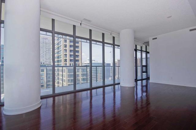 1109 - 33 Charles St E, Condo with 2 bedrooms, 1 bathrooms and 0 parking in Toronto ON | Image 10