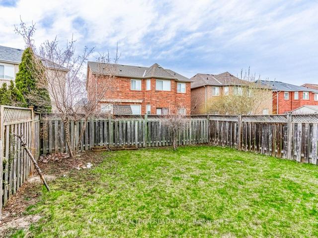 3167 Bentley Dr, House semidetached with 3 bedrooms, 3 bathrooms and 2 parking in Mississauga ON | Image 31