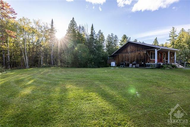 503 Waddle Creek Road, House detached with 2 bedrooms, 2 bathrooms and 18 parking in Lanark Highlands ON | Image 29