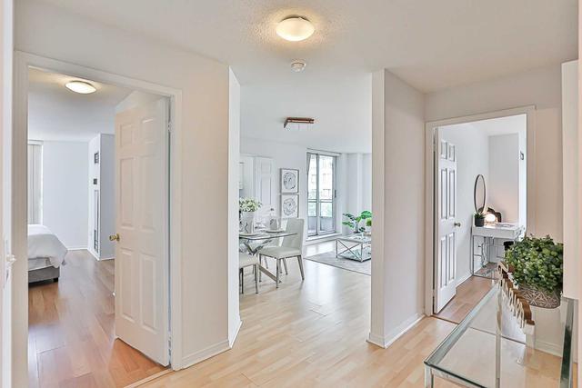 308 - 8 Pemberton Ave, Condo with 2 bedrooms, 2 bathrooms and 1 parking in Toronto ON | Image 25